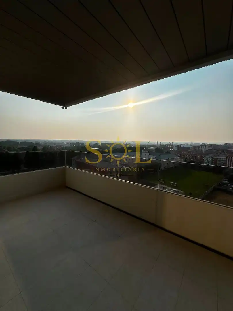 Terrasse von Wohnung zur Miete in León Capital  mit Klimaanlage, Heizung und Parkett