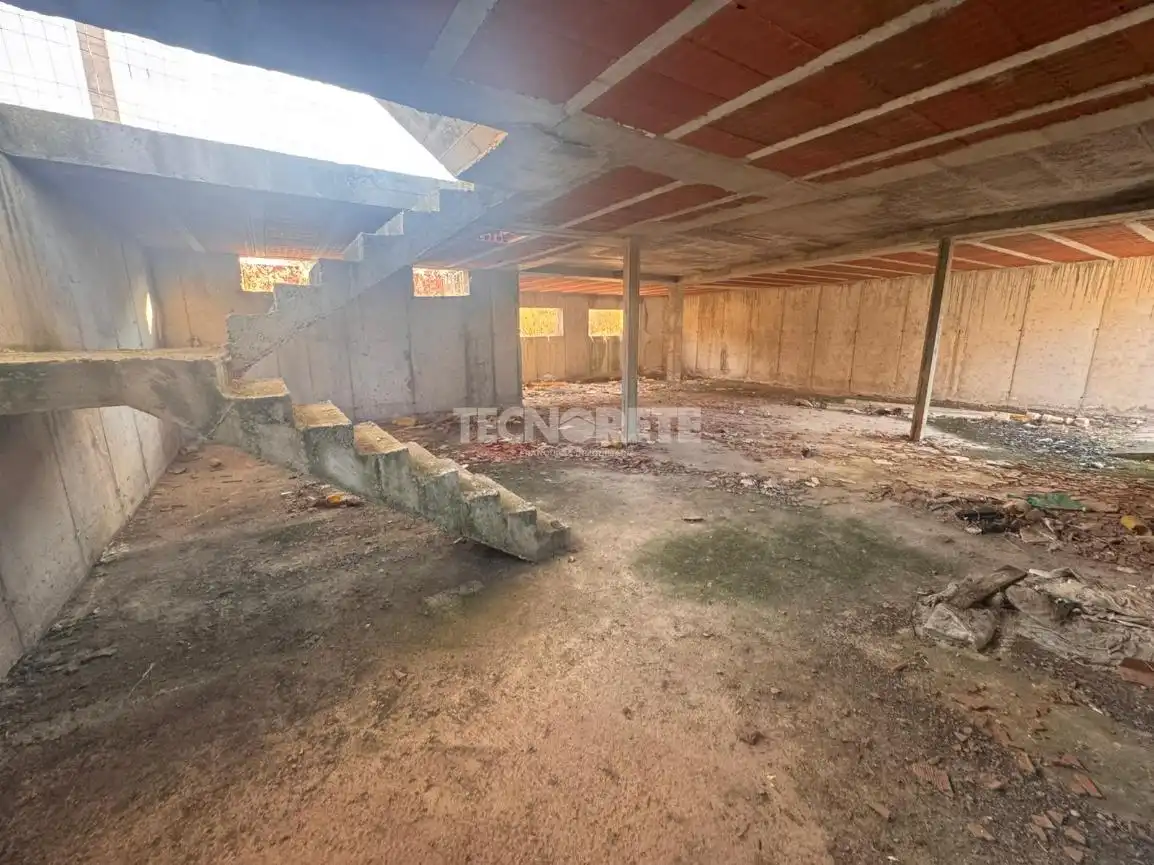 Casa adosada en venta en Calera y Chozas