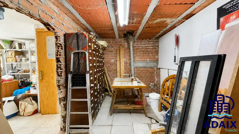 Casa o xalet en venda en Bargas amb Calefacció, Terrassa i Moblat