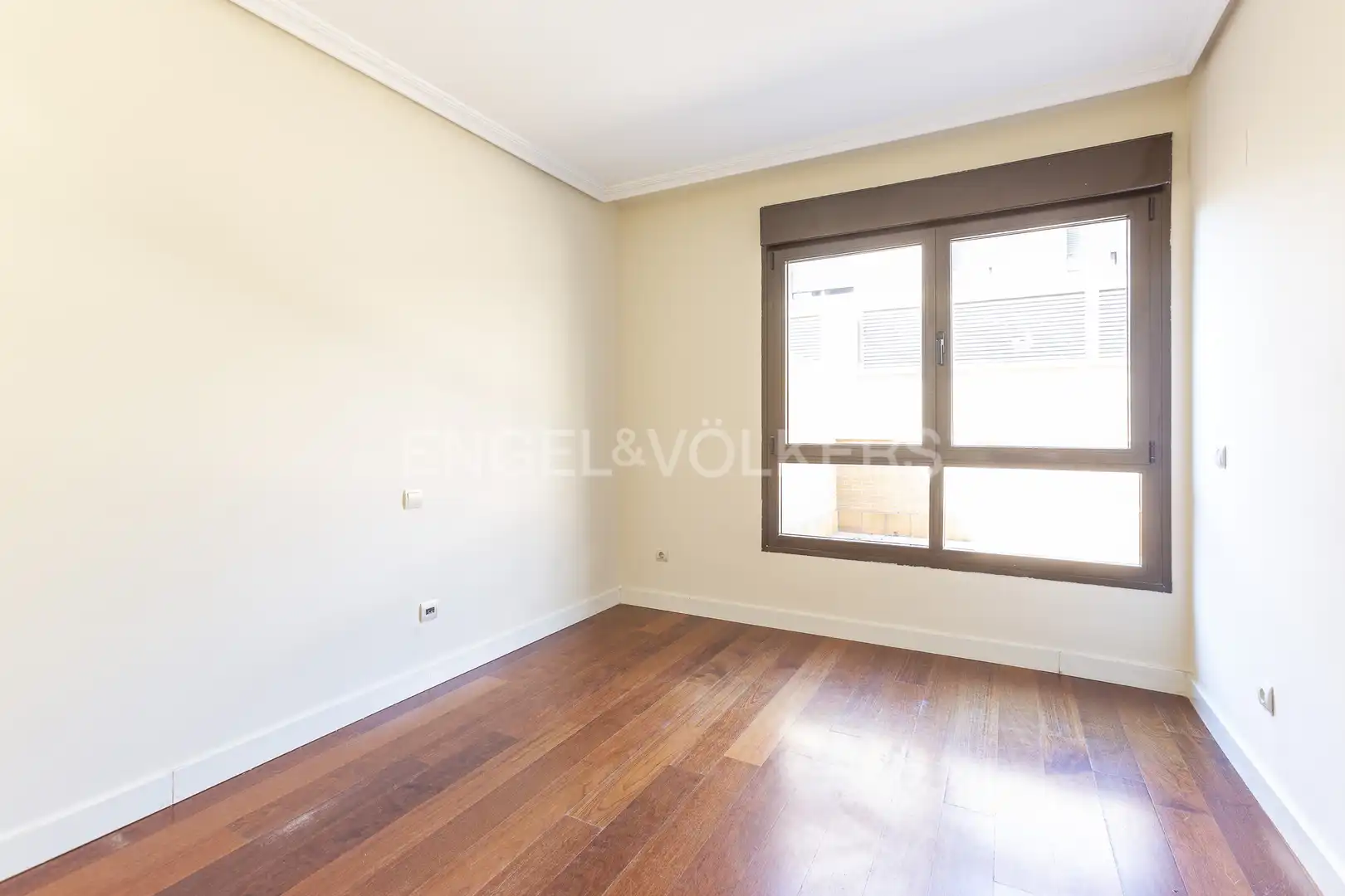 Piso de alquiler en Avenida de Valdemarin, Valdemarín