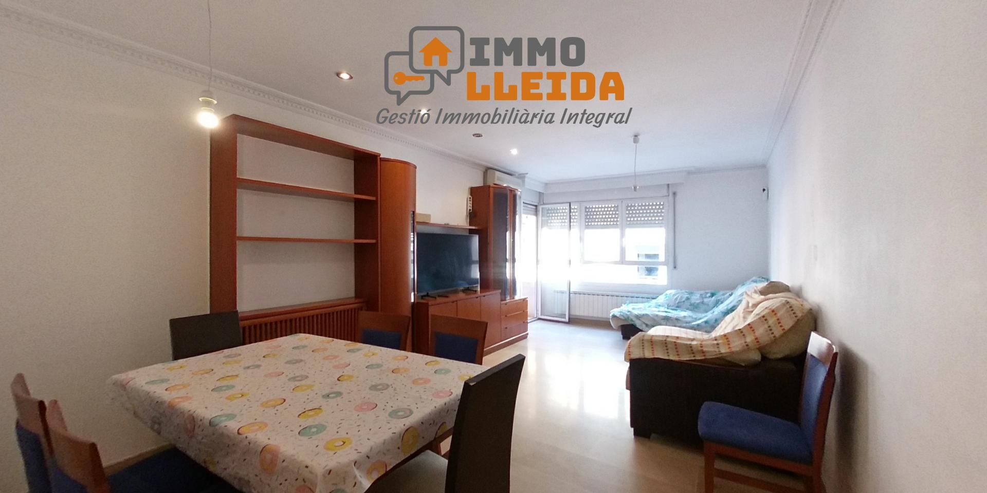 Vista exterior de Pis en venda en  Lleida Capital amb Calefacció, Terrassa i Moblat