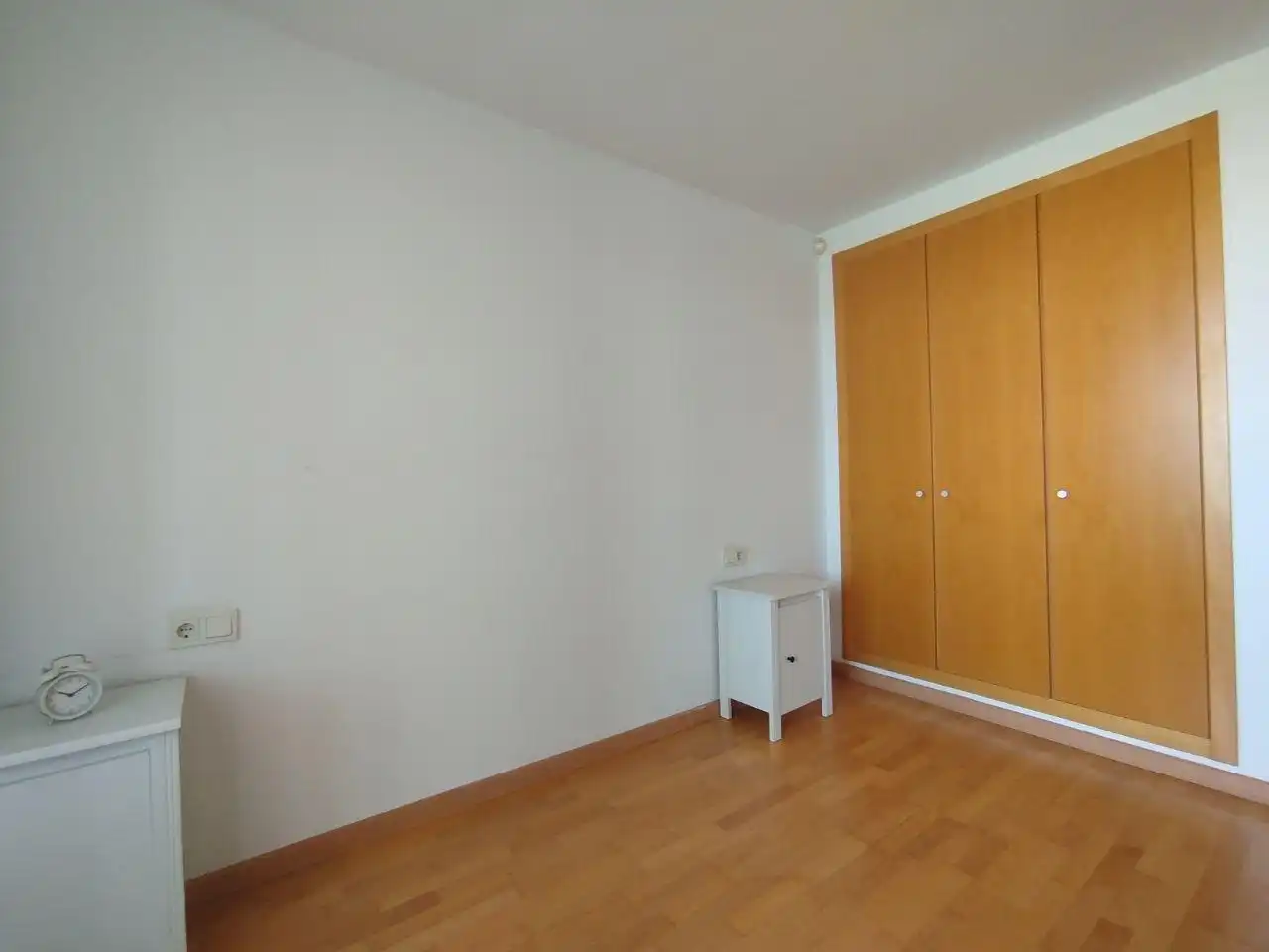 Bedroom of Apartments for sale in Valencia  with Air Conditioner, Storage room and Balcony