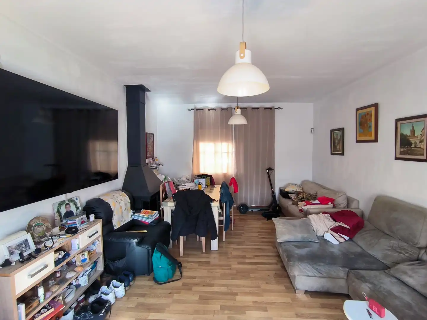 Sala d'estar de Casa adosada en venda en El Garrobo amb Aire condicionat i Terrassa