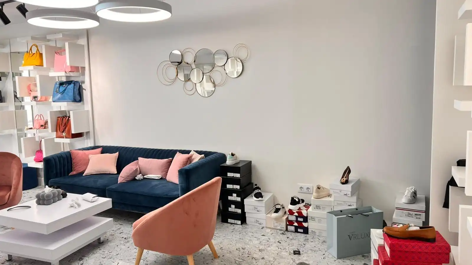 Living room of Commercial properties for sale in Alella