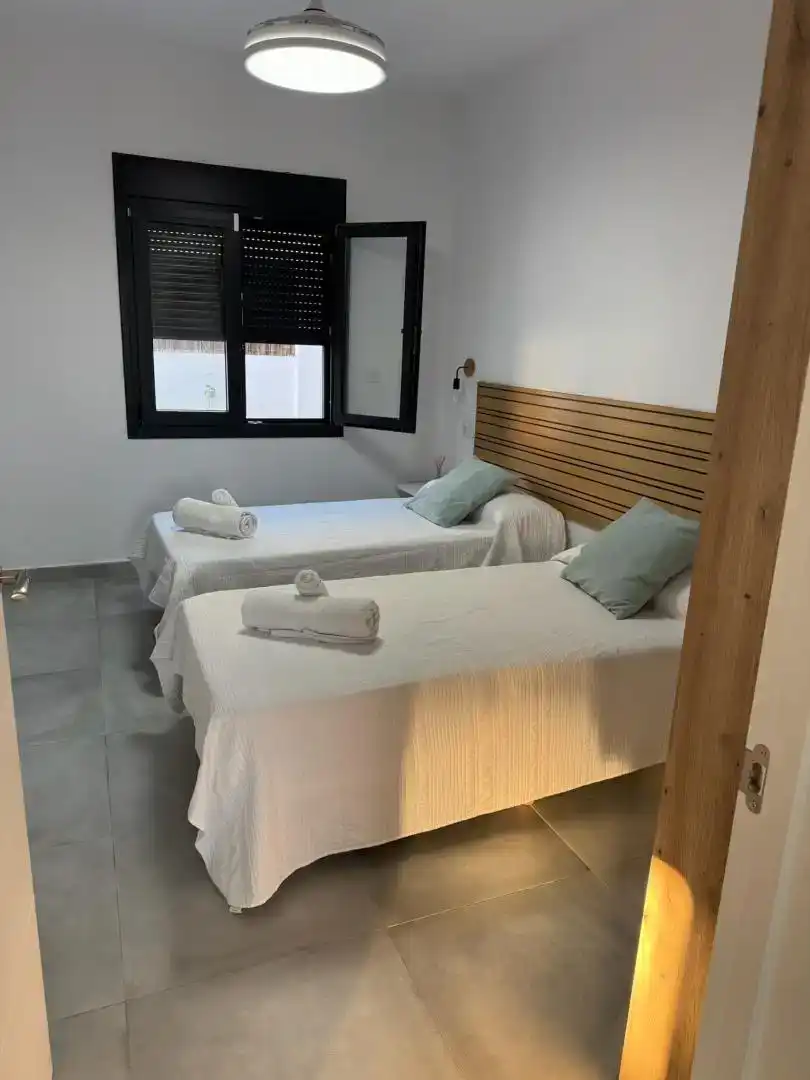 Habitación de Casa o chalet de alquiler en Chipiona con Jardín privado y Amueblado