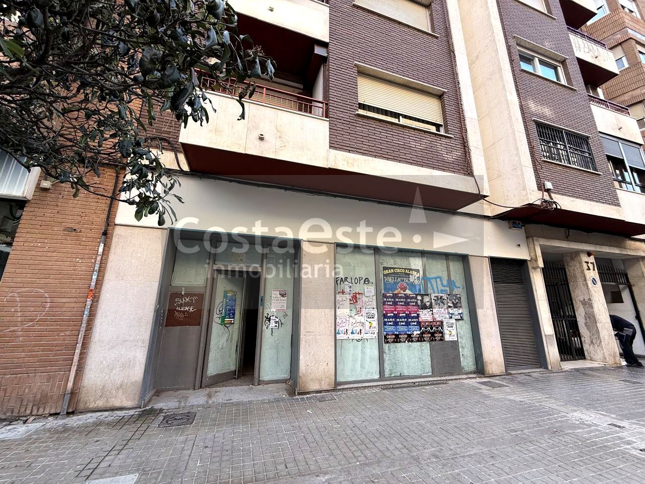 Premises for sale in  Valencia Capital