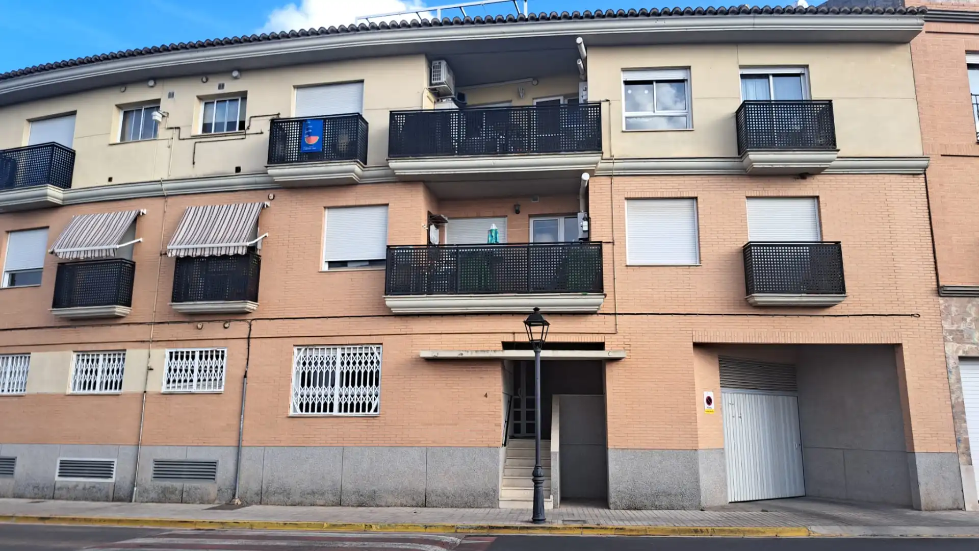Vista exterior de Pis en venda en Vinalesa amb Aire condicionat, Moblat i Forn