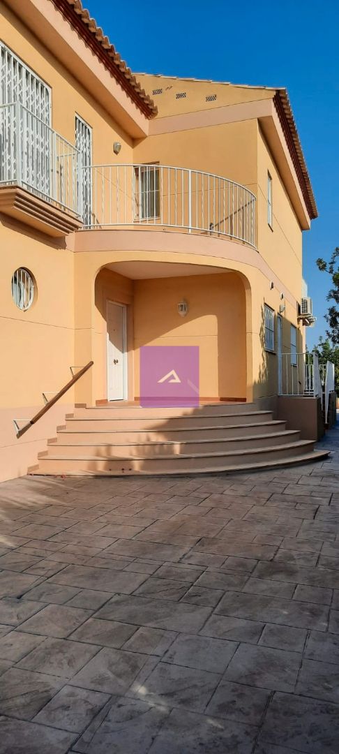 Vista exterior de Casa o chalet en venta en Montserrat con Aire acondicionado, Terraza y Trastero