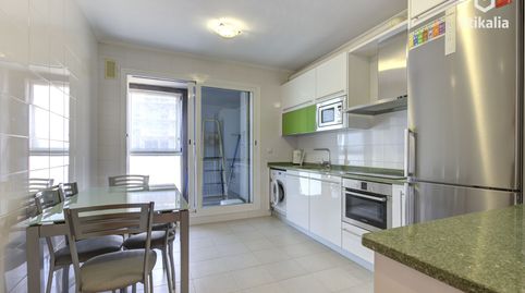 Foto 4 de Piso en venta en Vitoria-gasteiz - Bulevar de Mariturri, Zabalgana, Vitoria - Gasteiz