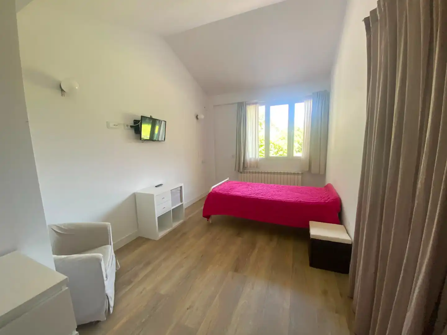 Bedroom of Houses for sale in Castro-Urdiales  with Heating, Private garden and Parquet flooring