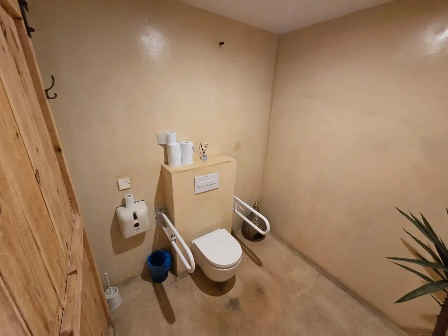 Business premises for transfer in El Puerto, imagen 68