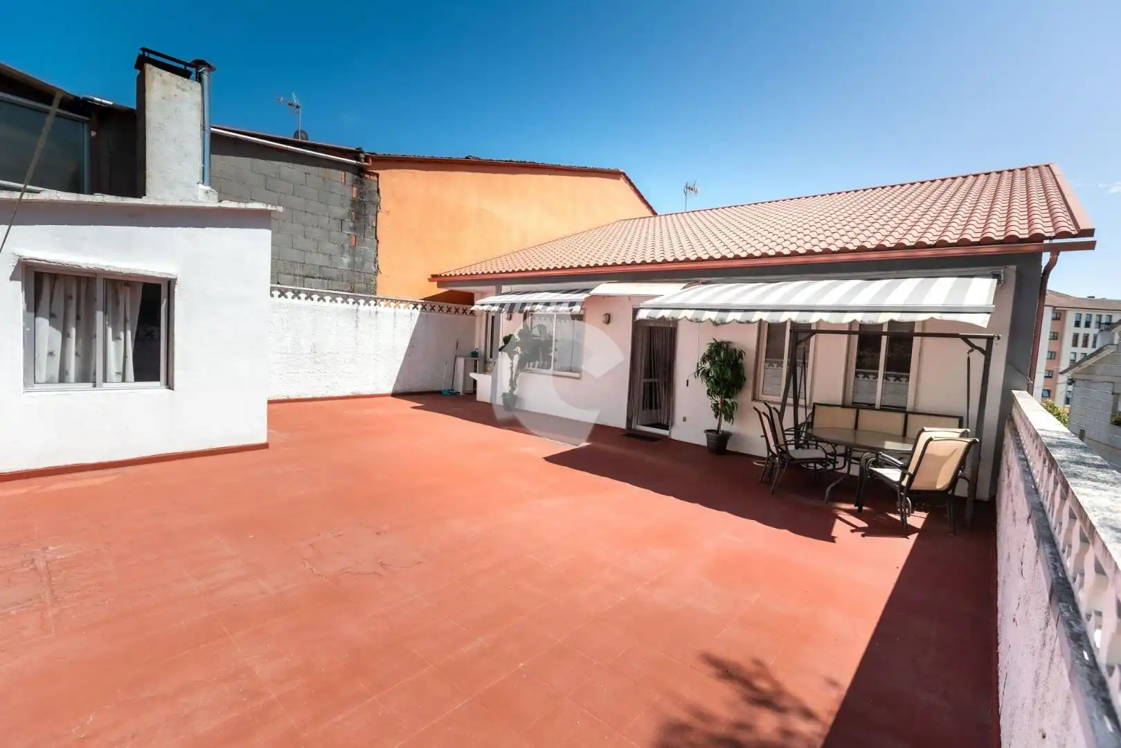 Casa amb jardí en venda a Ribadavia, imagen 2