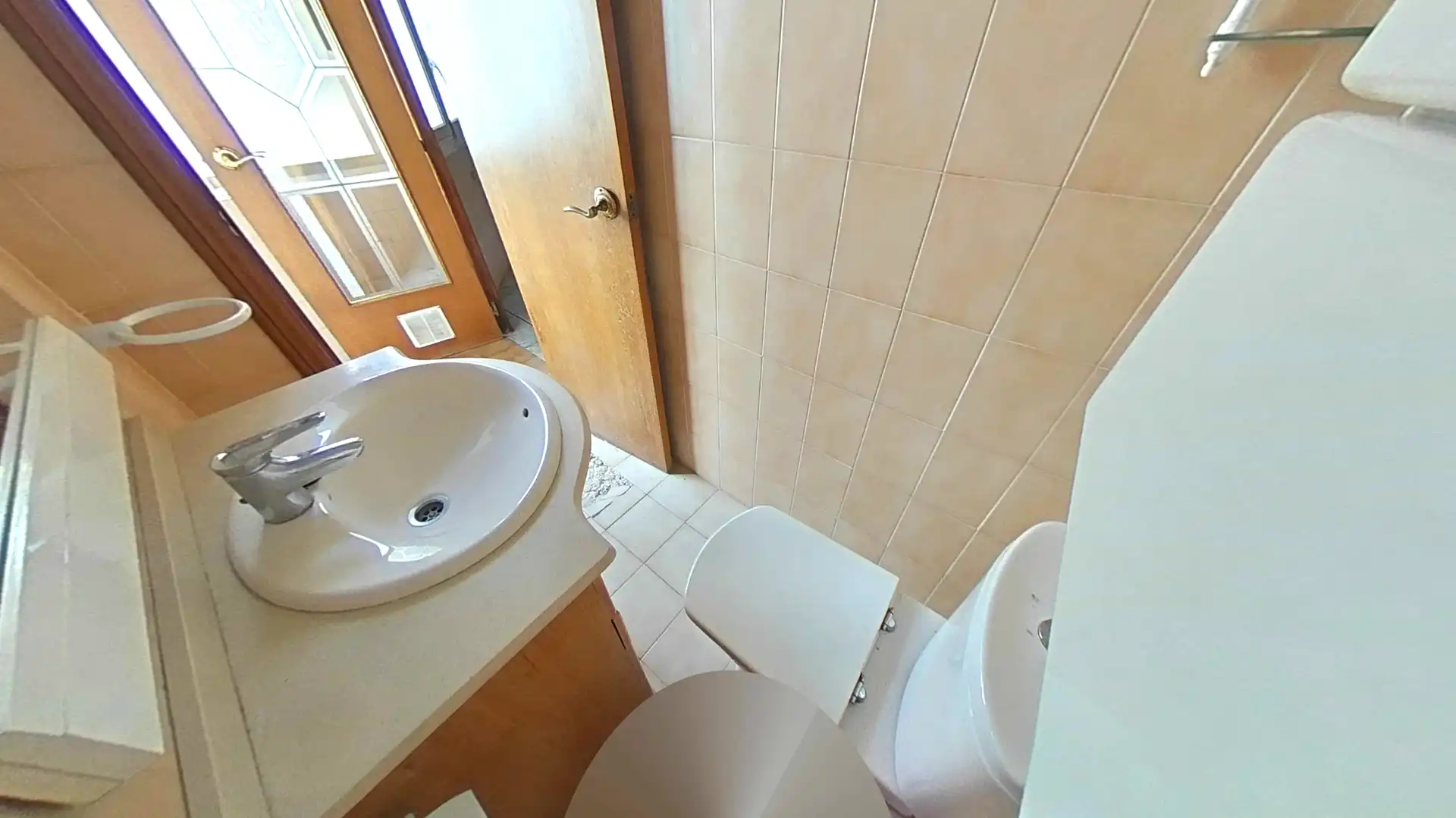 Badezimmer von Wohnungen zum Verkauf in Elche / Elx mit Klimaanlage und Balkon