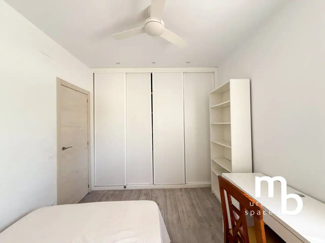 Schlafzimmer von Wohnung zur Miete in Madrid mit Klimaanlage, Heizung und Möbliert