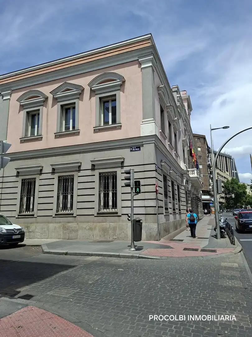 Exterior view of Ground floor for sale in Madrid  with Air Conditioner and Heating