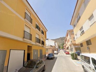 Pis amb balcó en venda a Calle MUELA