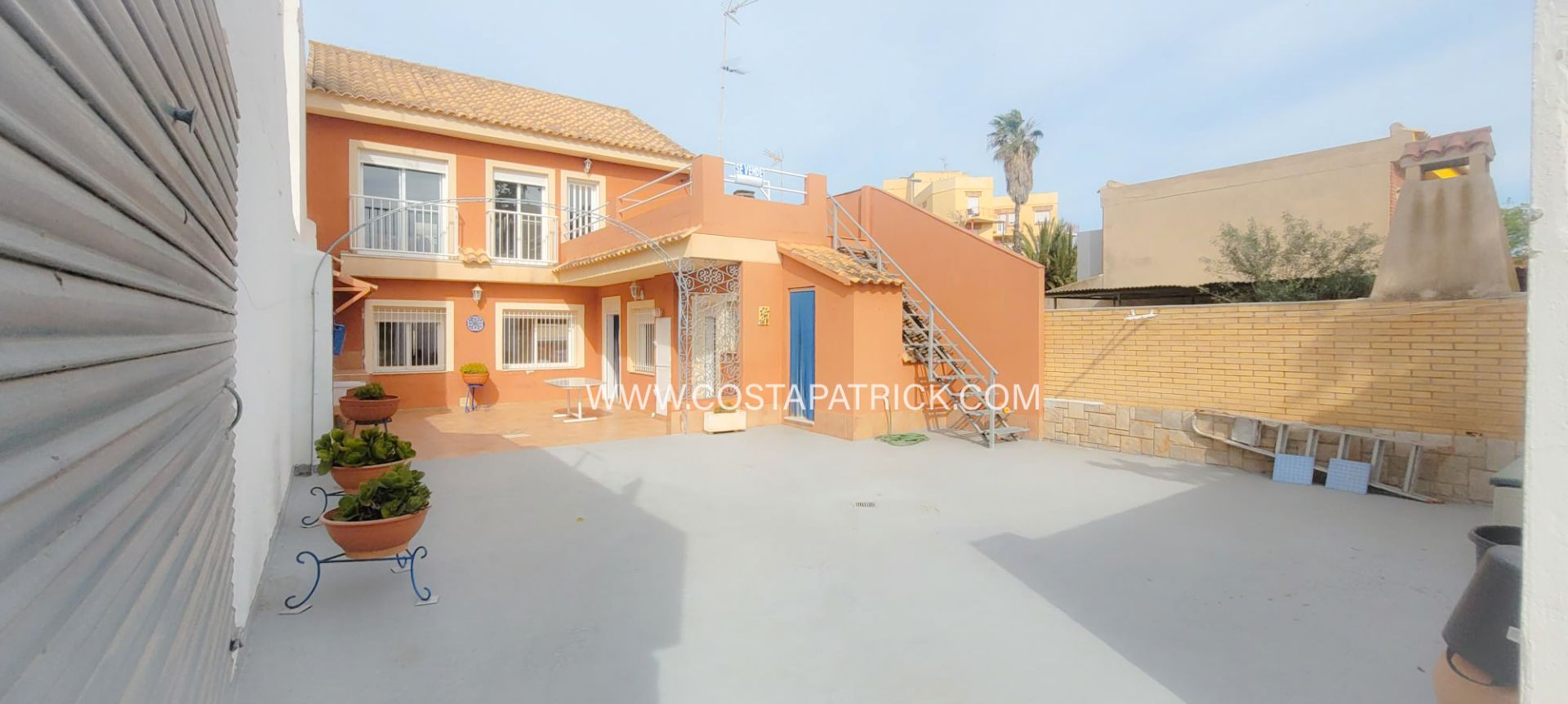 Vista exterior de Casa o xalet en venda en Cartagena amb Calefacció, Terrassa i Moblat