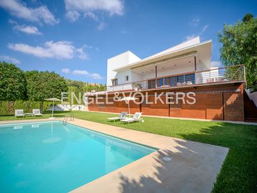 Villa con piscina in vendita a Jubalcoi