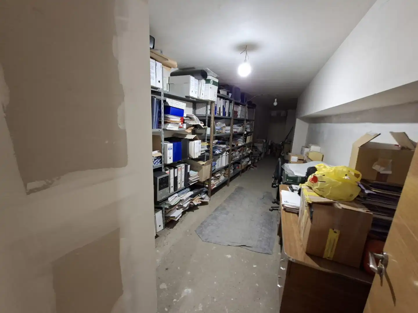 Büro zum Verkauf in Plasencia mit Klimaanlage und Heizung