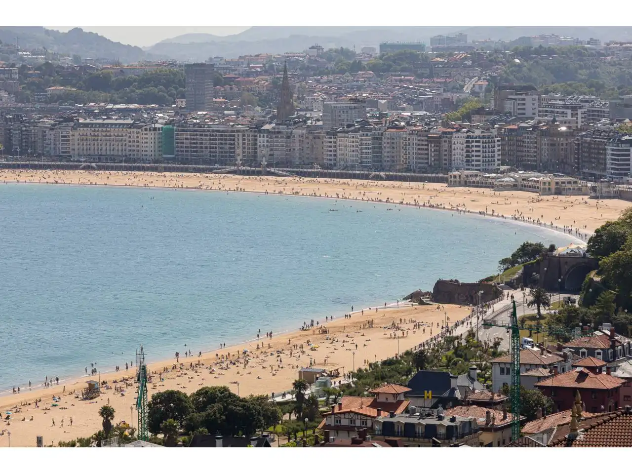 Vista exterior de Casa o xalet en venda en Donostia - San Sebastián  amb Calefacció, Jardí privat i Terrassa