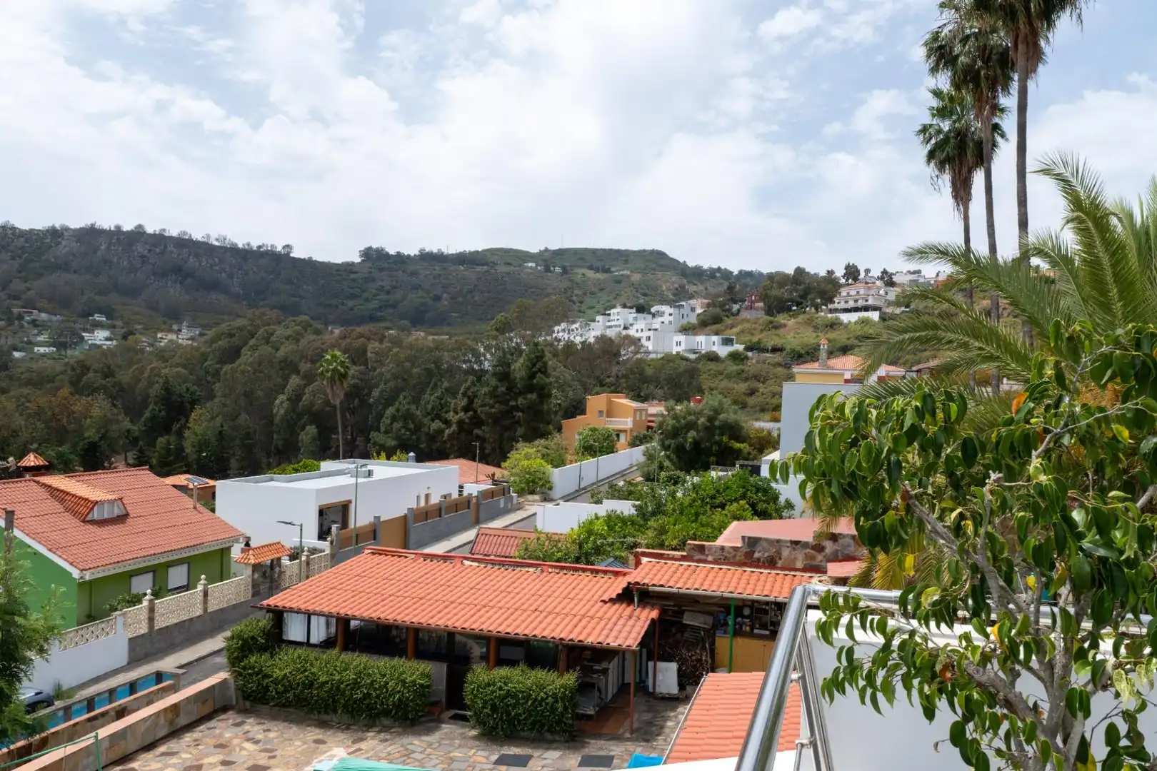 Vista exterior de Casa o xalet en venda en Arucas amb Balcó