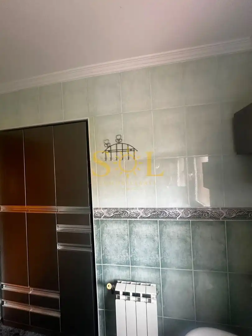 Bany de Casa o xalet en venda en León Capital  amb Calefacció, Jardí privat i Terrassa