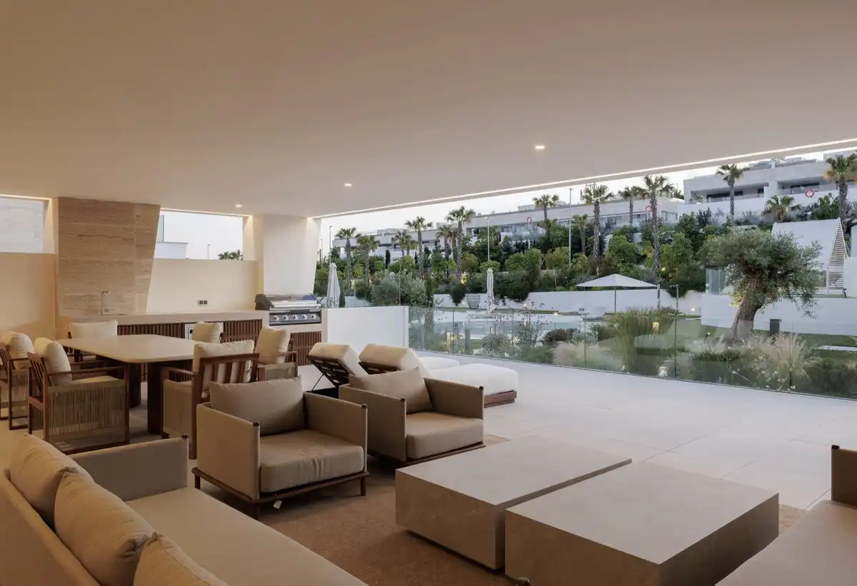Terrace of Ground floor for sale in Marbella  with Air Conditioner, Terrace and Sauna