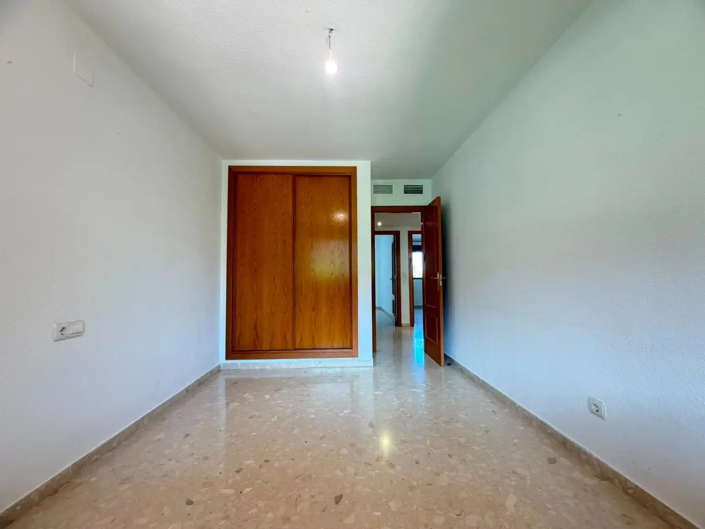 Dúplex en venta en Alicante / Alacant con Aire acondicionado, Calefacción y Terraza