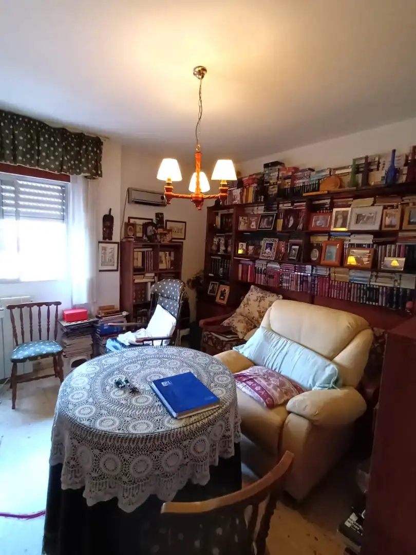 Sala de estar de Piso en venta en Mérida con Calefacción, Terraza y Balcón