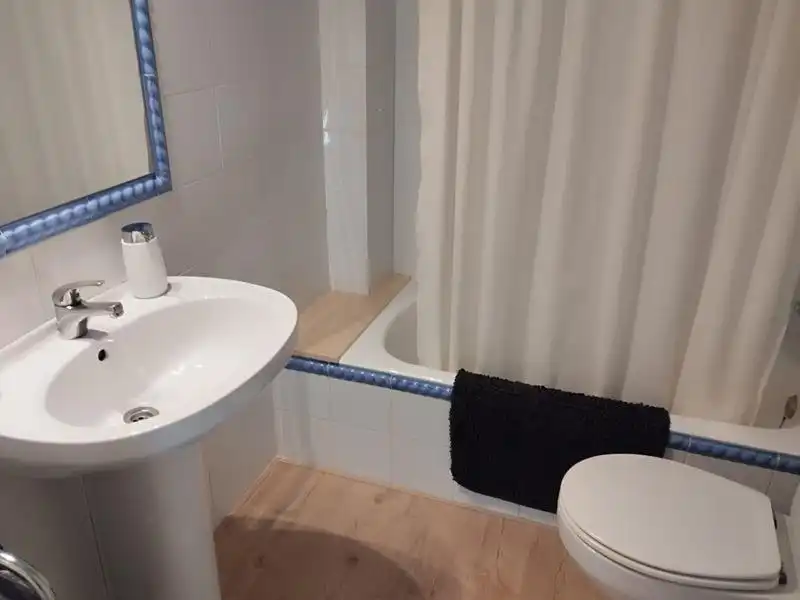 Bany de Pis de lloguer en  Palma de Mallorca amb Aire condicionat, Calefacció i Parquet
