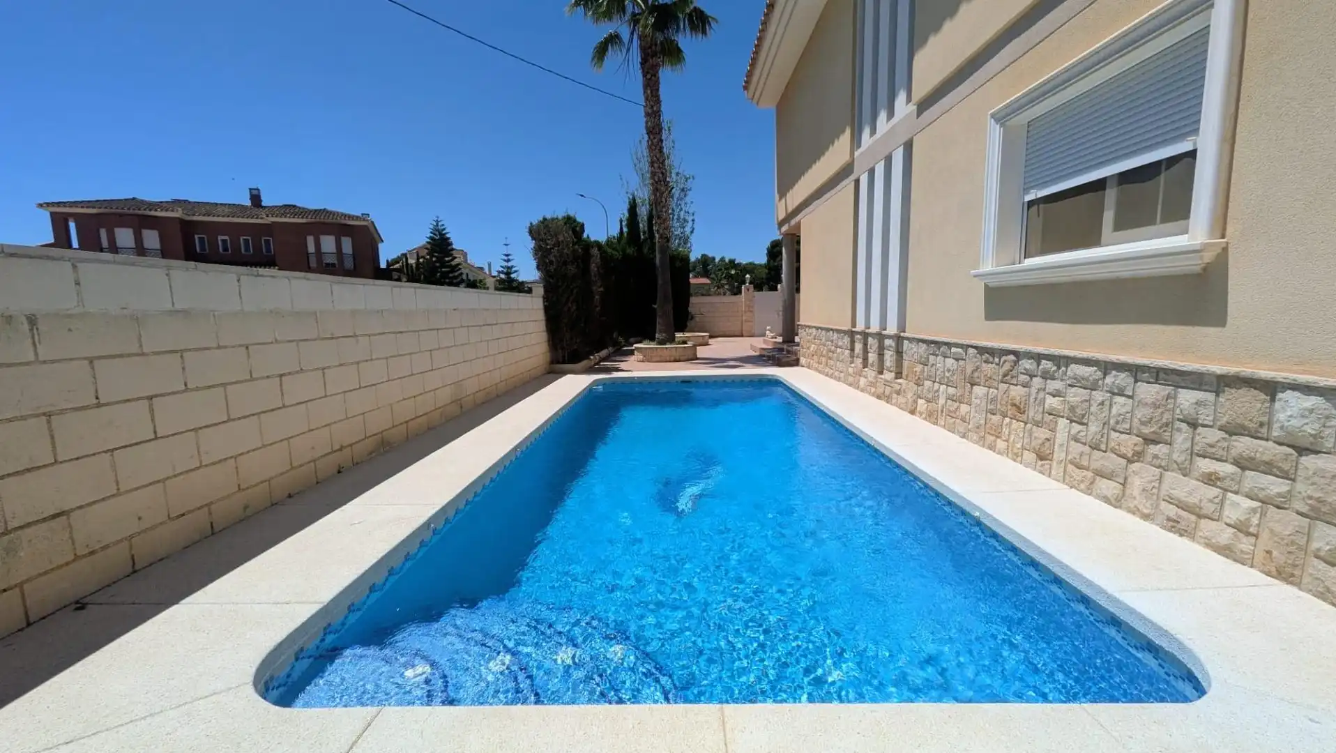 Swimming pool of Detached homes for sale in L'Alfàs del Pi