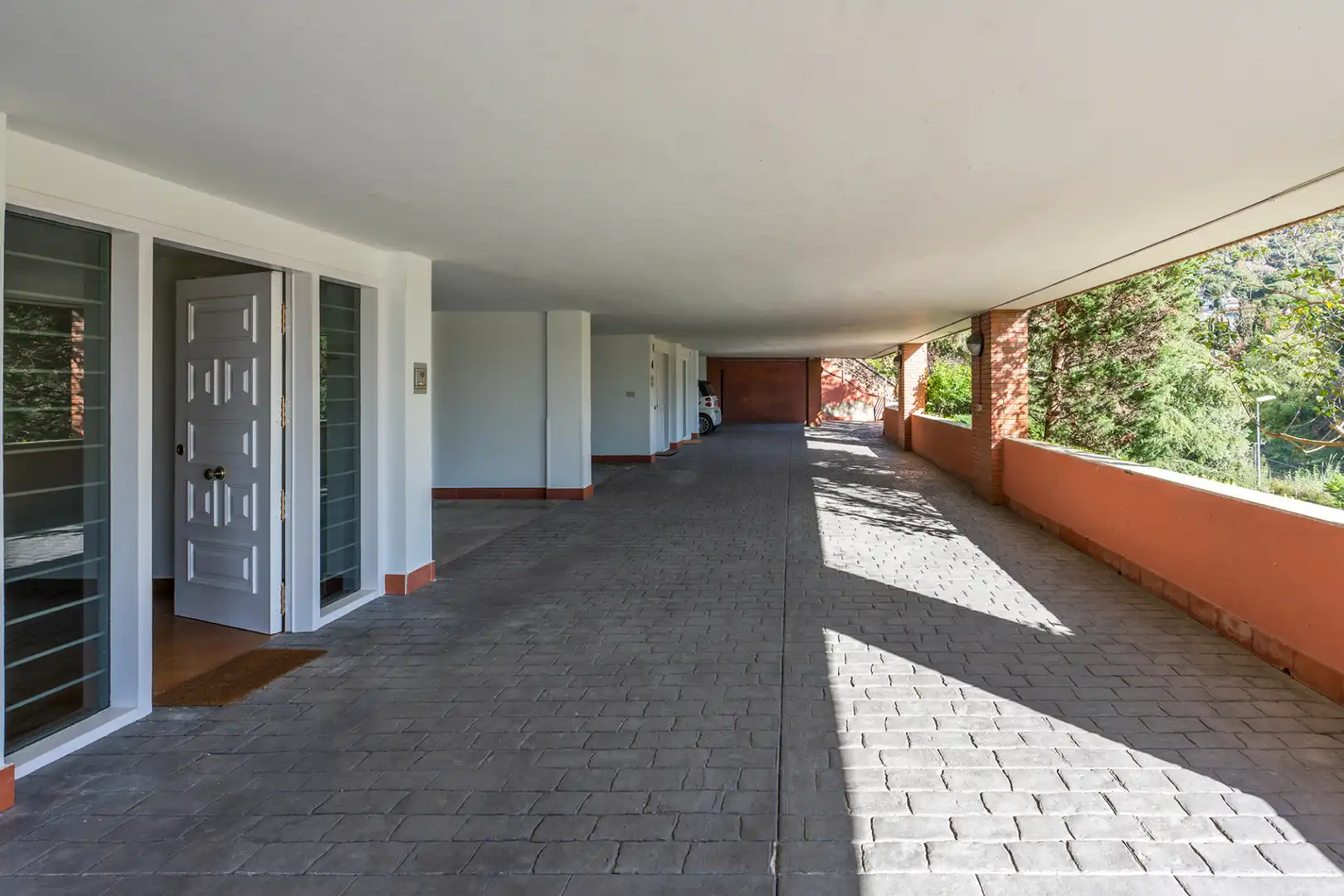 Detached homes for rent in Barcelona  with Air Conditioner, Heating and Terrace