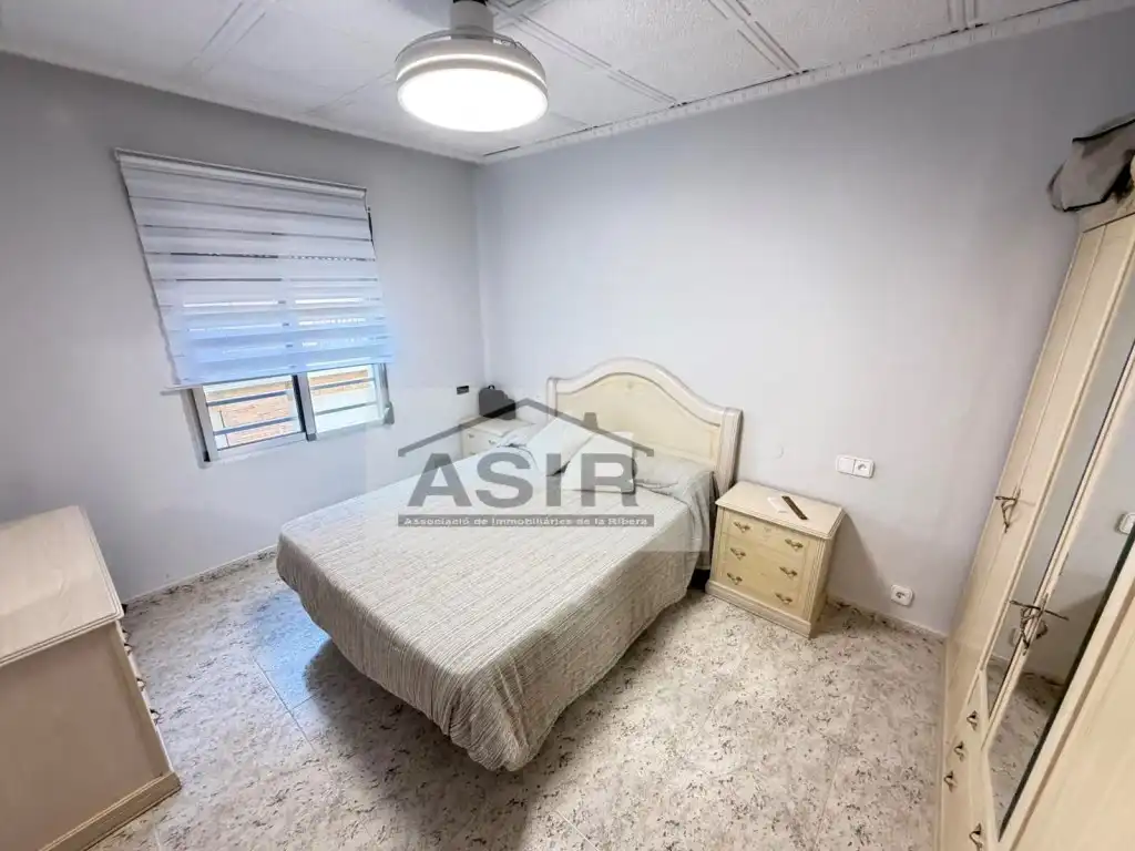 Dormitori de Casa o xalet de lloguer en Alzira amb Aire condicionat i Terrassa