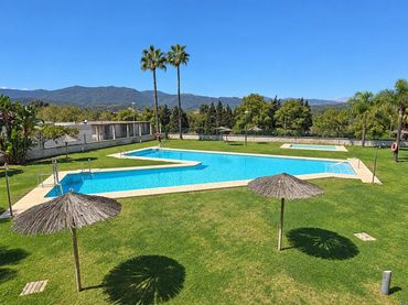 Appartamento con piscina in vendita a Los Barrios