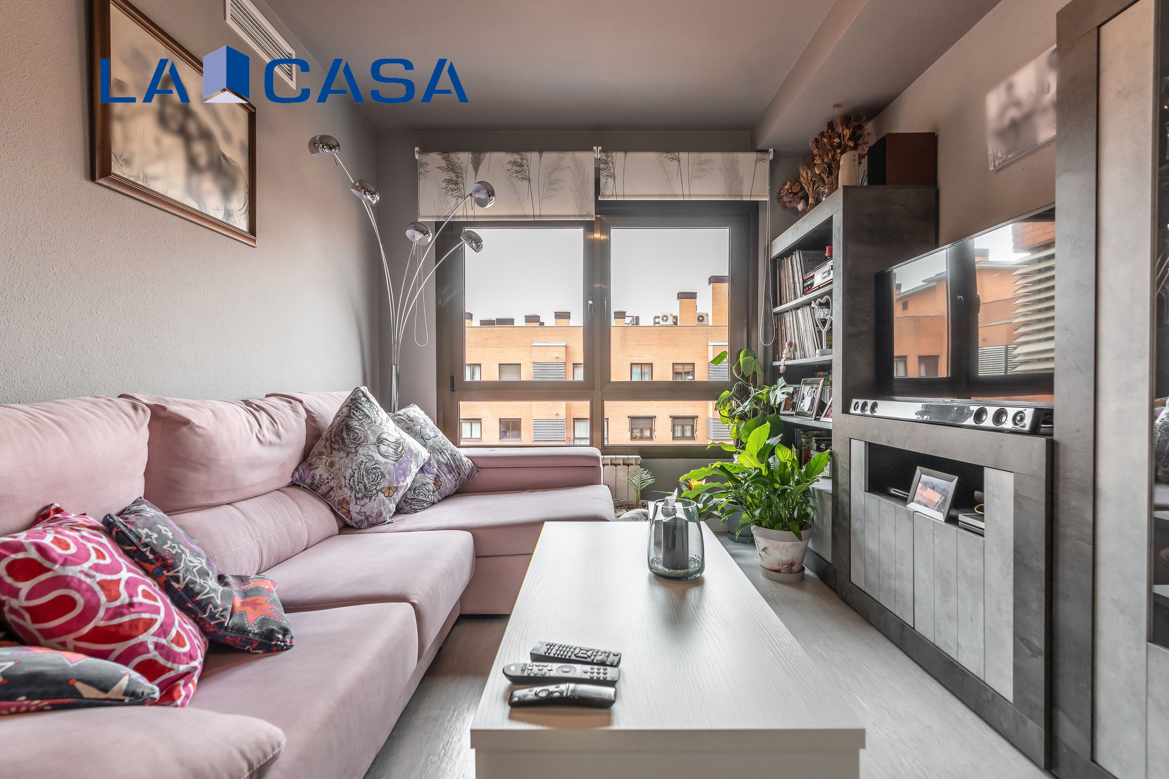 Sala de estar de Piso en venta en  Madrid Capital con Calefacción y Piscina