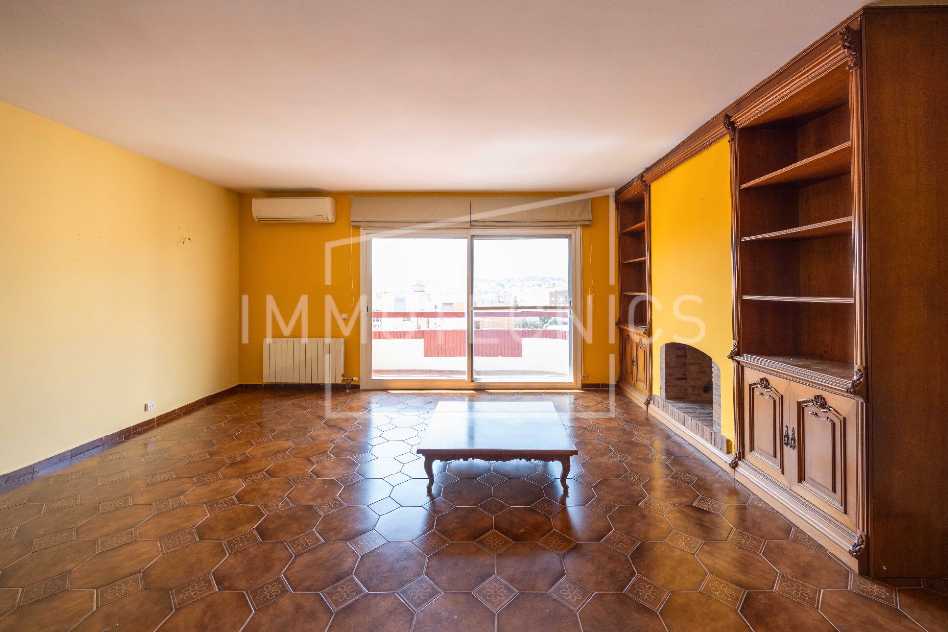 Living room of Flat for sale in Granollers  with Air Conditioner, Heating and Balcony