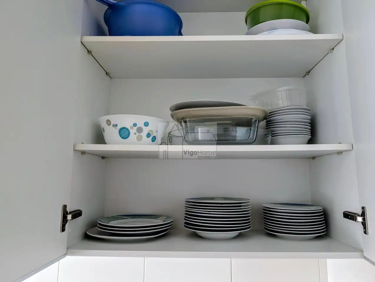 Kitchen of Flat for rent in Vigo   with Heating and Furnished