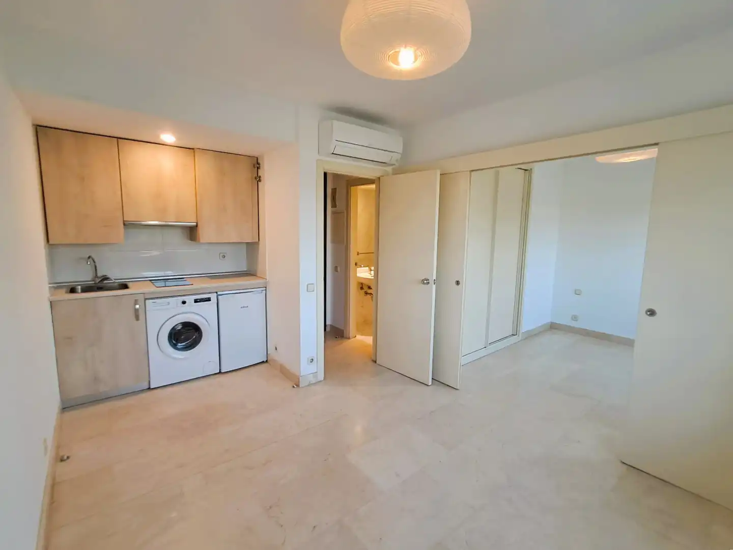 Kitchen of Apartments for rent in Madrid  with Air Conditioner, Heating and Storage room