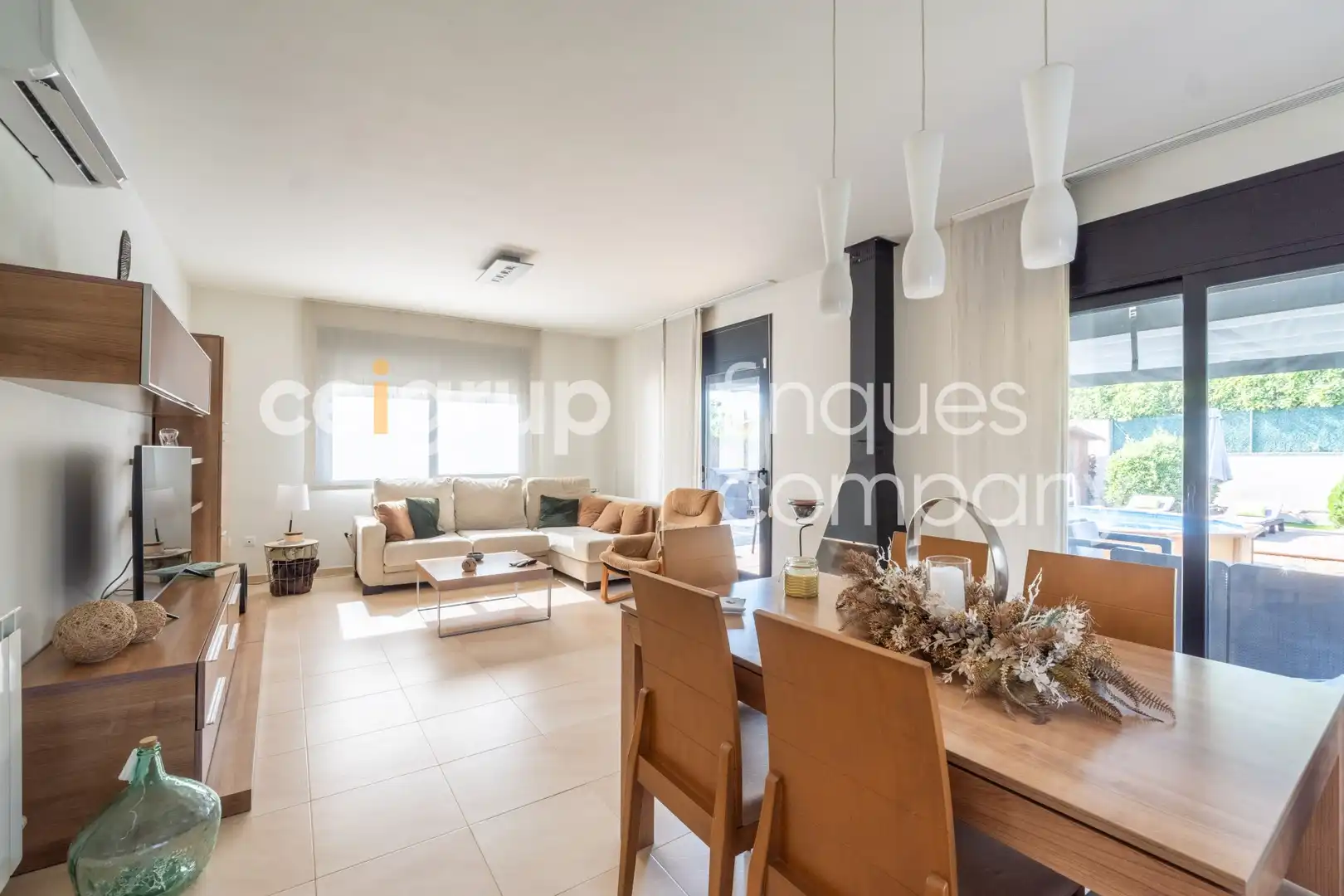 Chalet con piscina en venta en Sant Julià de Ramis, imagen 5