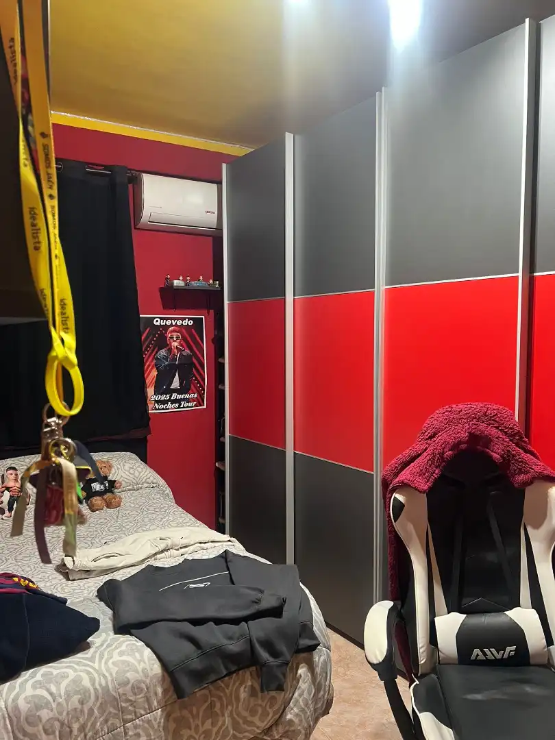 Dormitori de Casa adosada en venda en Jaén amb Aire condicionat, Calefacció i Terrassa