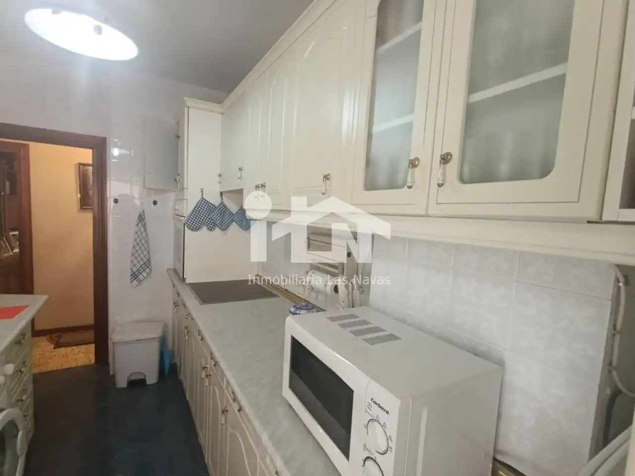 Cocina de Piso en venta en Las Navas del Marqués  con Calefacción, Terraza y Balcón