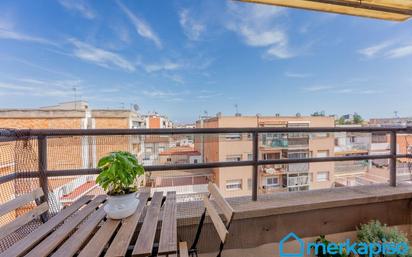 Exterior view of Flat for sale in Viladecans  with Balcony