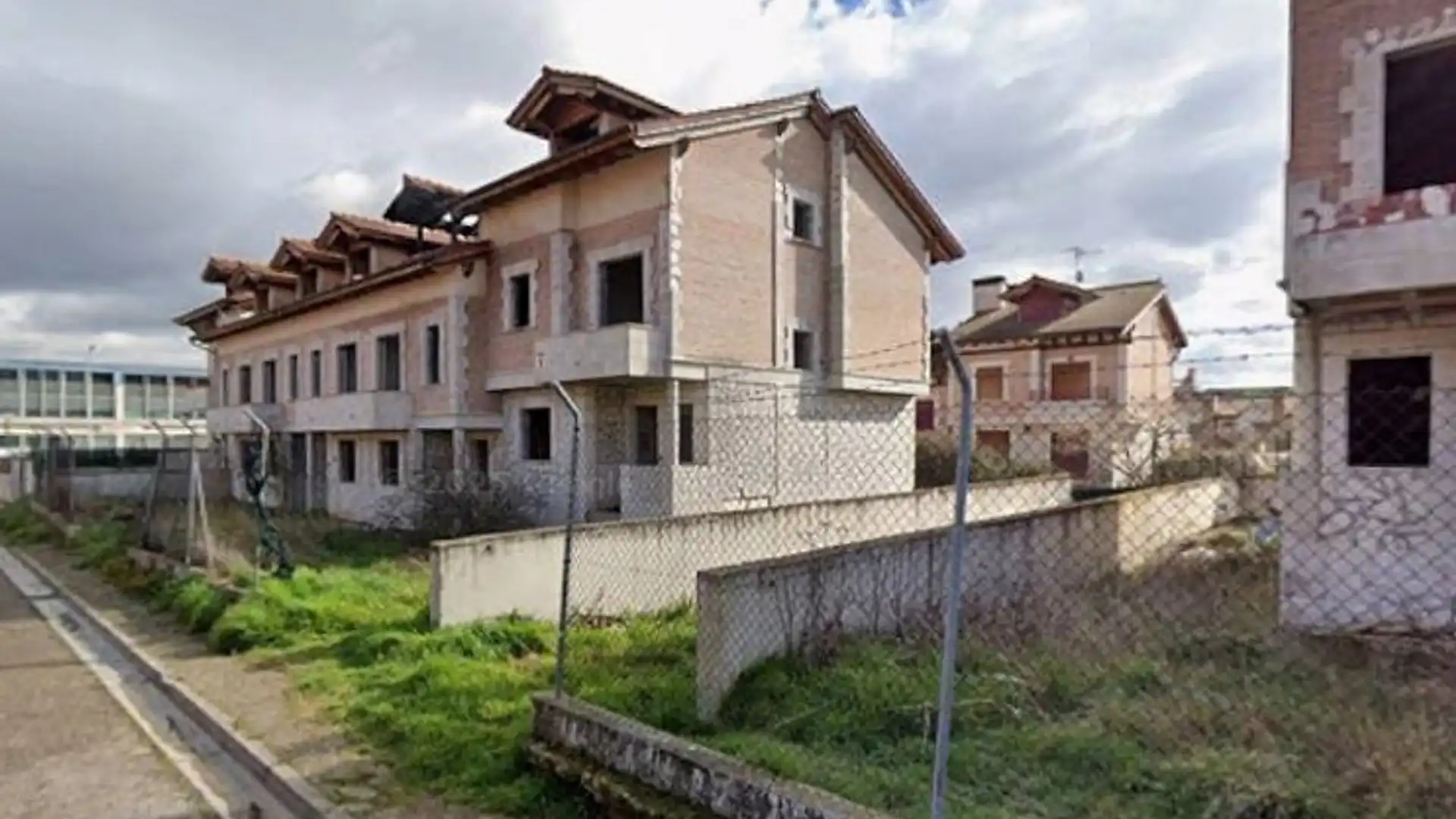 Außenansicht von Gebaude zum Verkauf in Briviesca