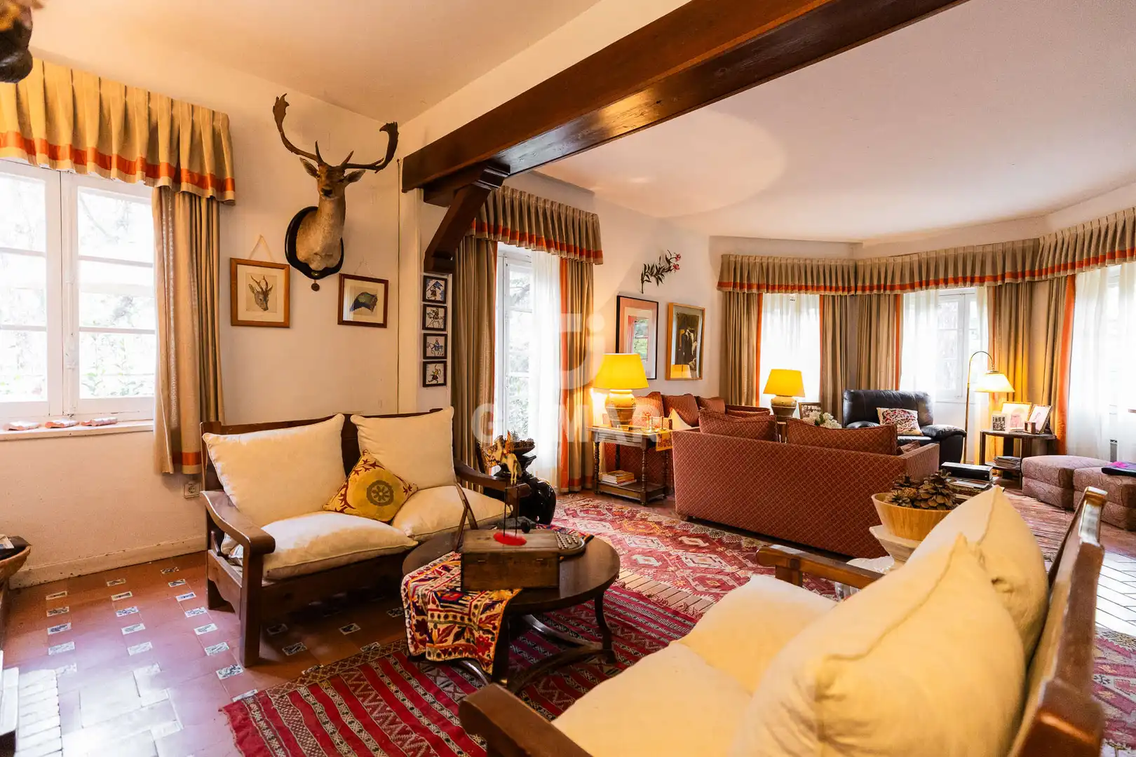 Sala d'estar de Casa o xalet en venda en San Lorenzo de El Escorial amb Calefacció i Jardí privat