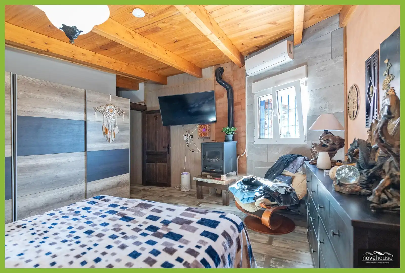Bedroom of Houses for sale in Moclinejo