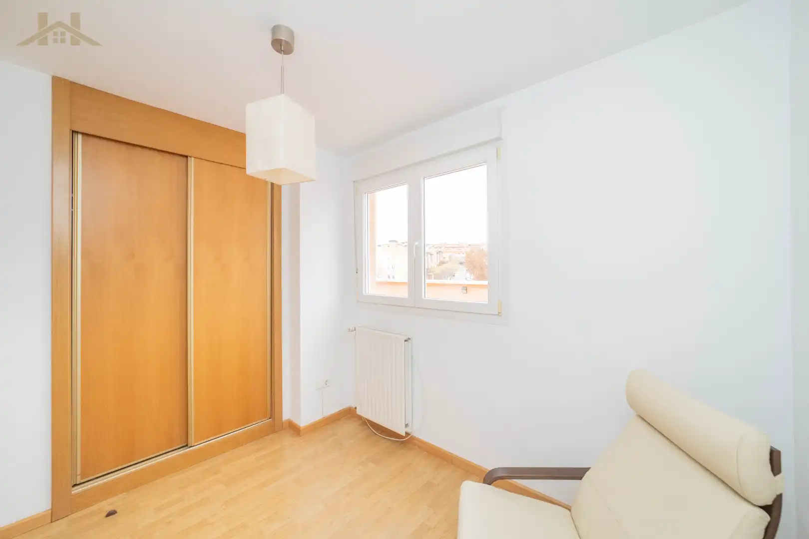 Habitación de Ático en venta en Arroyomolinos (Madrid) con Calefacción, Terraza y Trastero