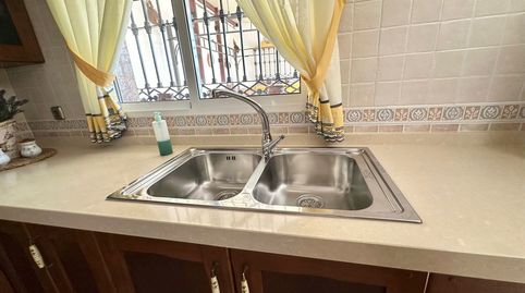 Foto 5 de Casa adosada en venda a Benamocarra, Málaga