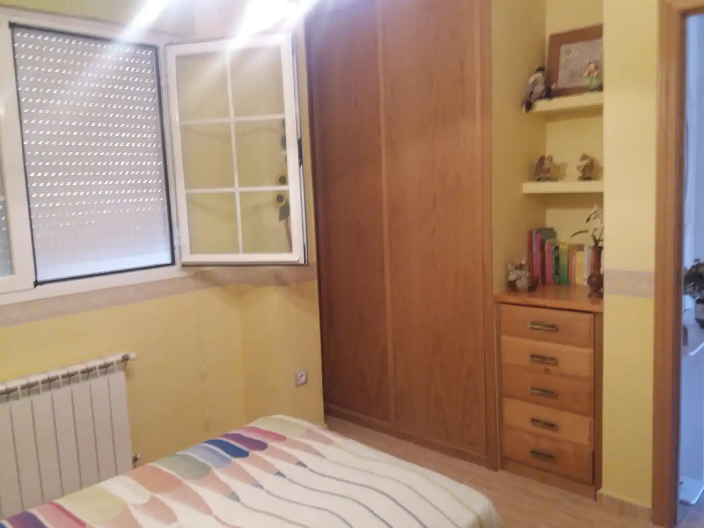 Habitación de Casa adosada en venta en Herencia con Calefacción, Terraza y Amueblado