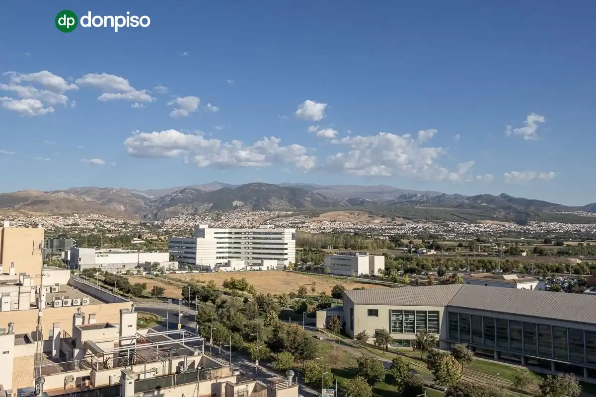 Penthouse with pool for sale in Avenida DE LA ILUSTRACION 77, imagen 21