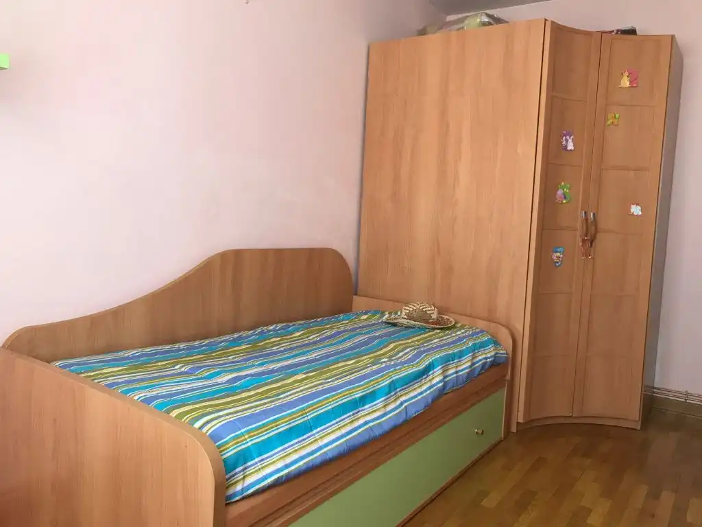 Dormitori de Apartament en venda en Ponferrada amb Calefacció, Traster i Moblat